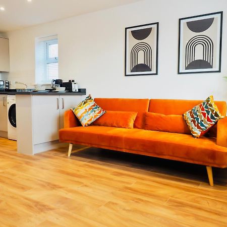 Private Parking Stylish Great Location Apartment กิลด์ฟอร์ด ภายนอก รูปภาพ
