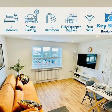 Private Parking Stylish Great Location Apartment กิลด์ฟอร์ด ภายนอก รูปภาพ